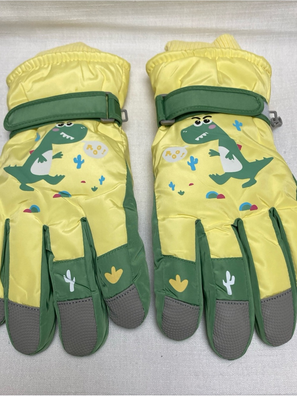 Kids Yellow & Green Dinosaur Winter Gloves